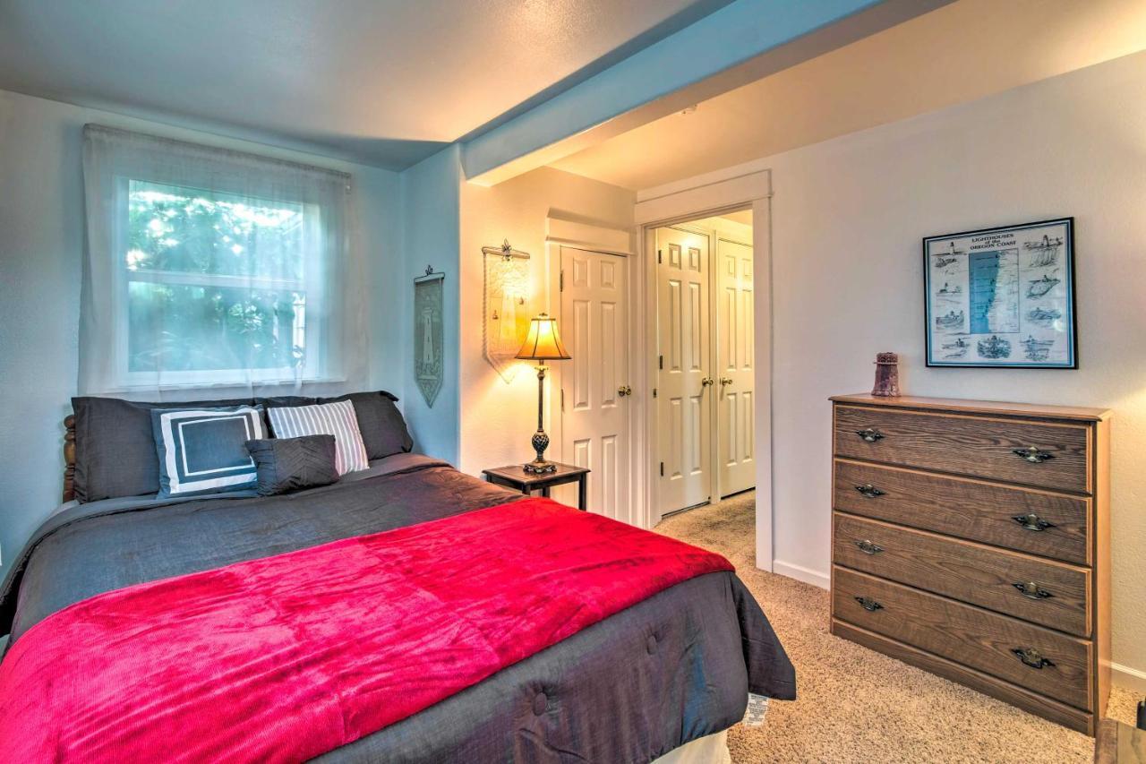 Cliffside Lighthouse Beach Home With Ocean View Coos Bay Zewnętrze zdjęcie